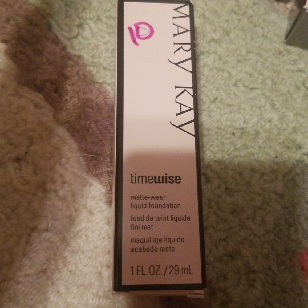 Mary Kay Timewise matte-wear liquid foundation